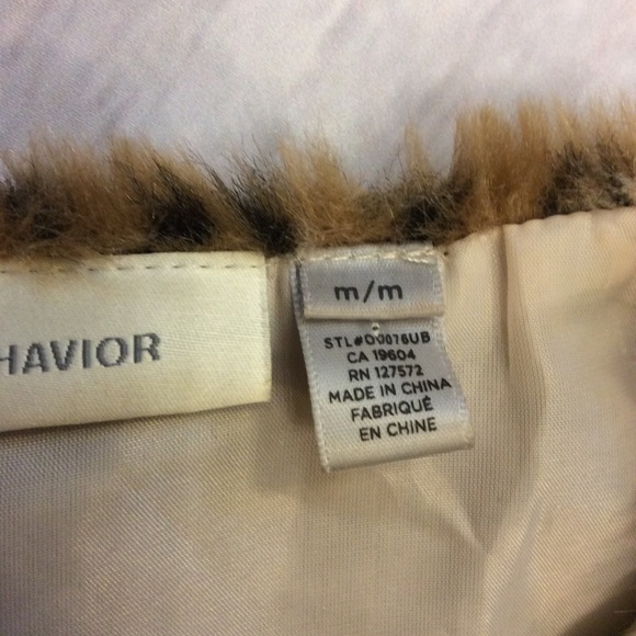 Urban Behavior Cheetah Print Faux Fur Vest Size M - Picture 5 of 8